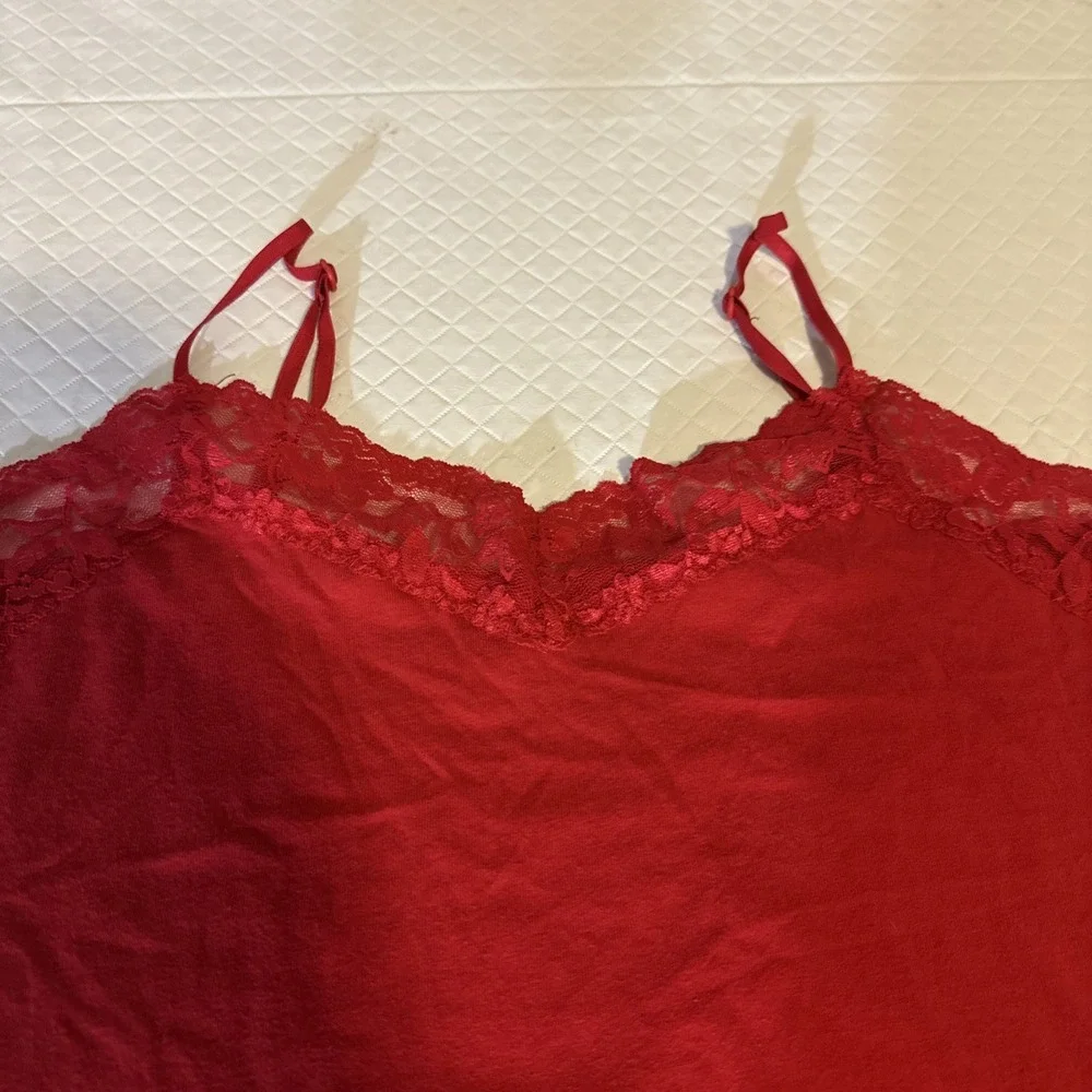 A&B Active Basic Womens Tank Top‎ Camisole Size S/M Red V Neck Lace Trim